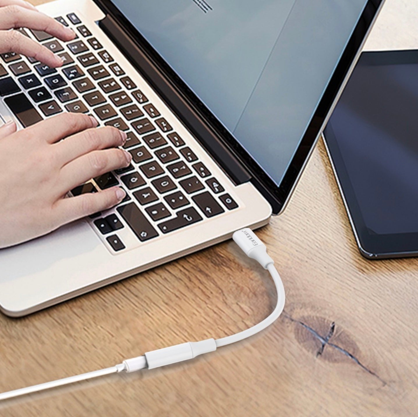 USB-C to 3.5mm AUX & Headset Adapter – Audio + Mic Splitter for Type-C Devices