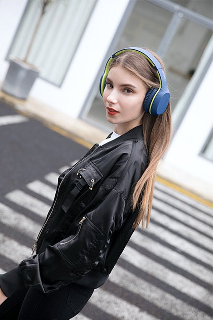 A18 Wireless Bluetooth Headphones – 40mm Drivers, 8H Playback, Clear Audio
