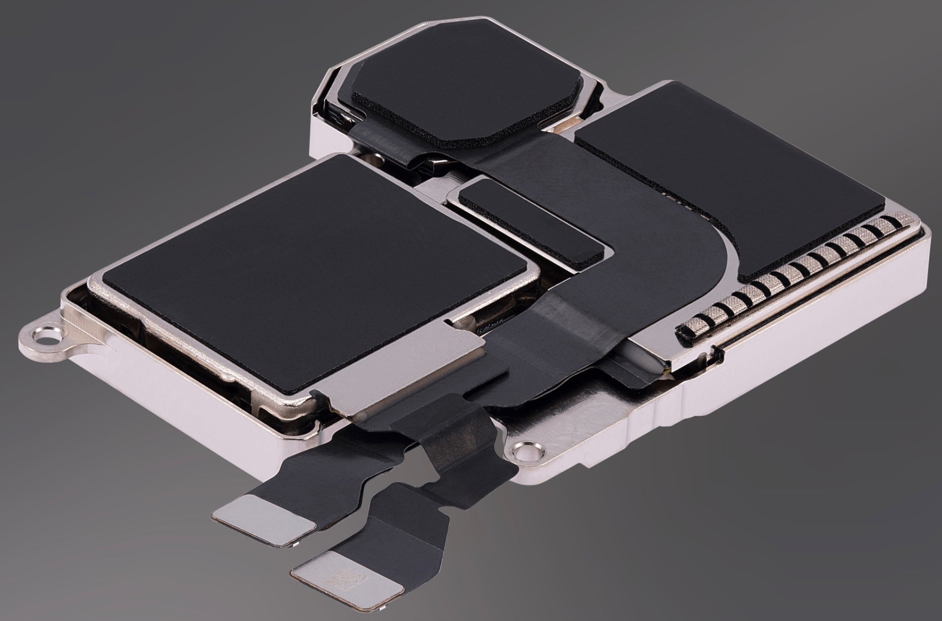 Triple Rear Camera Module Replacement – Compatible with Model 15 Pro Max – Reclaimed Original Component – High-Resolution Imaging