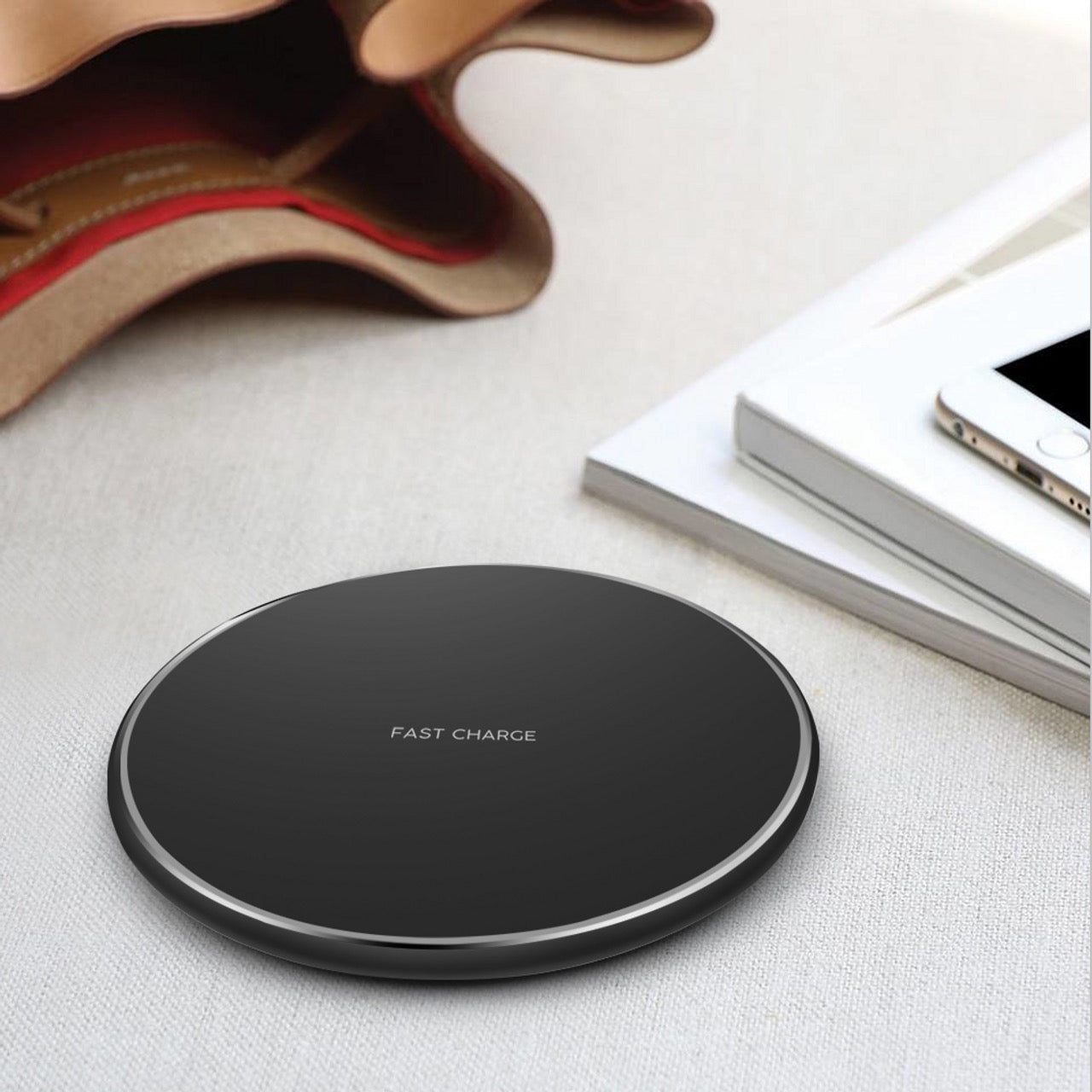 QI Standard Wireless Charger – 10W Fast Charging Pad, Universal Compatibility